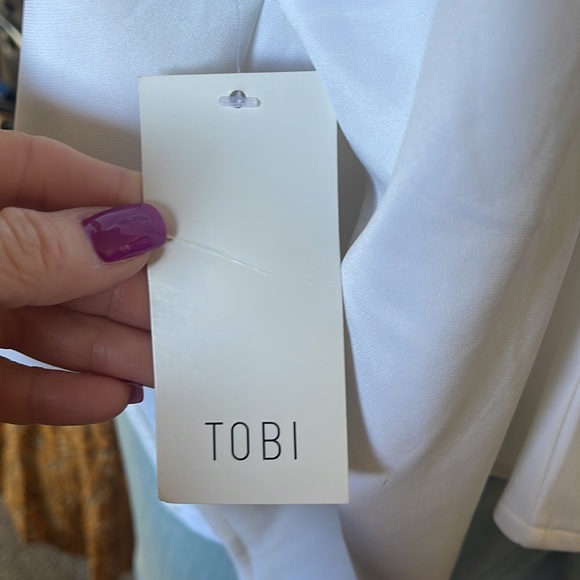 🛍5 for $20 🛍️ Bodysuit by Tobi, pure white, new with tags, size small - Picture 4 of 4